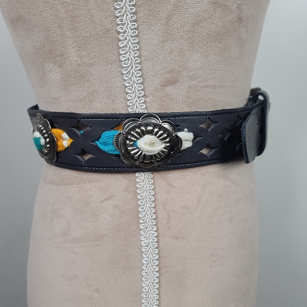 Vintage Charcoal Gray Western Leather Serape Silver-Tone Stamped Concho Belt M - Picture 2 of 16